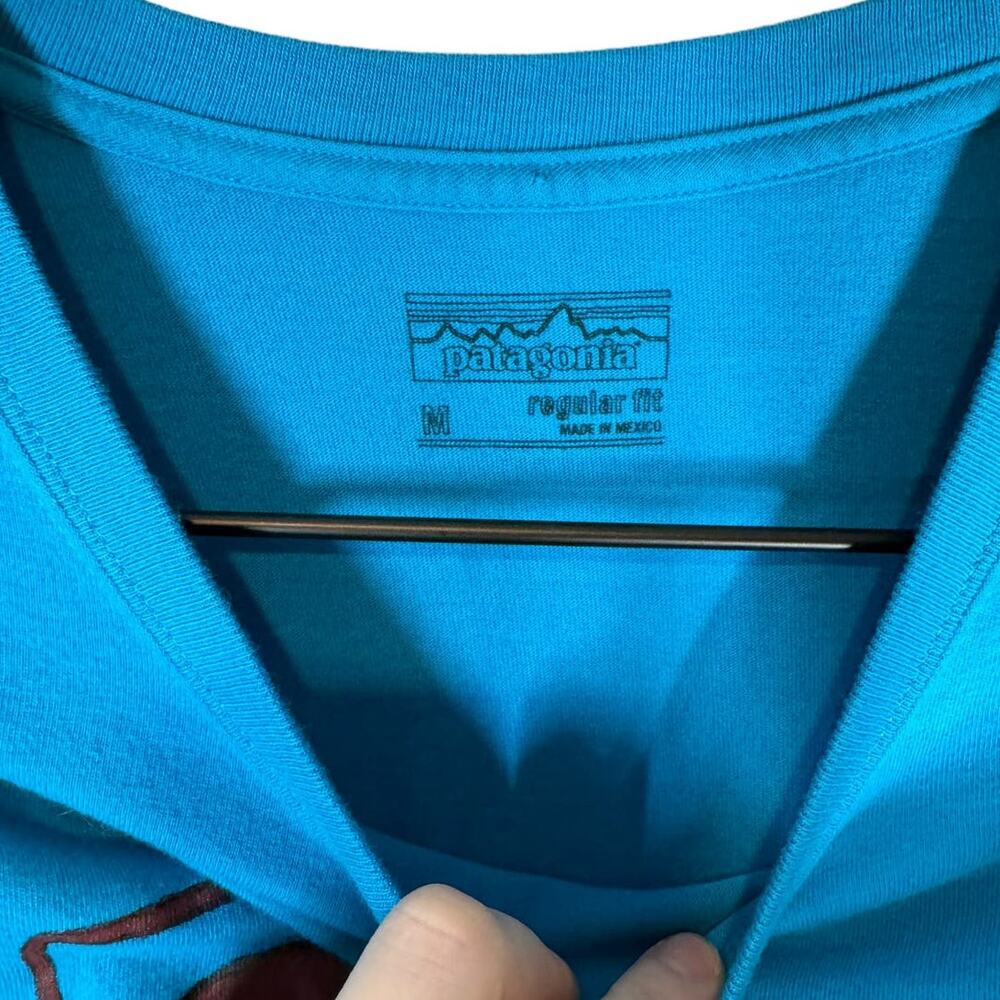 Patagonia‎ Bright Blue Organic Cotton Long Sleeve Graphic T-Shirt Medium - Picture 3 of 5
